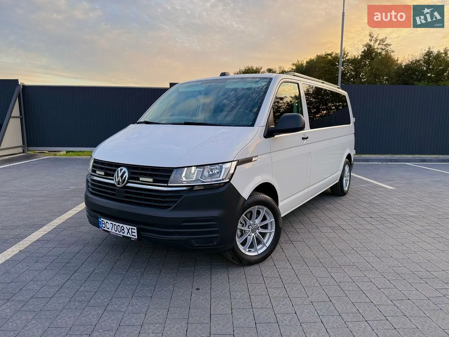 2019 Volkswagen Transporter - мініатюра 11