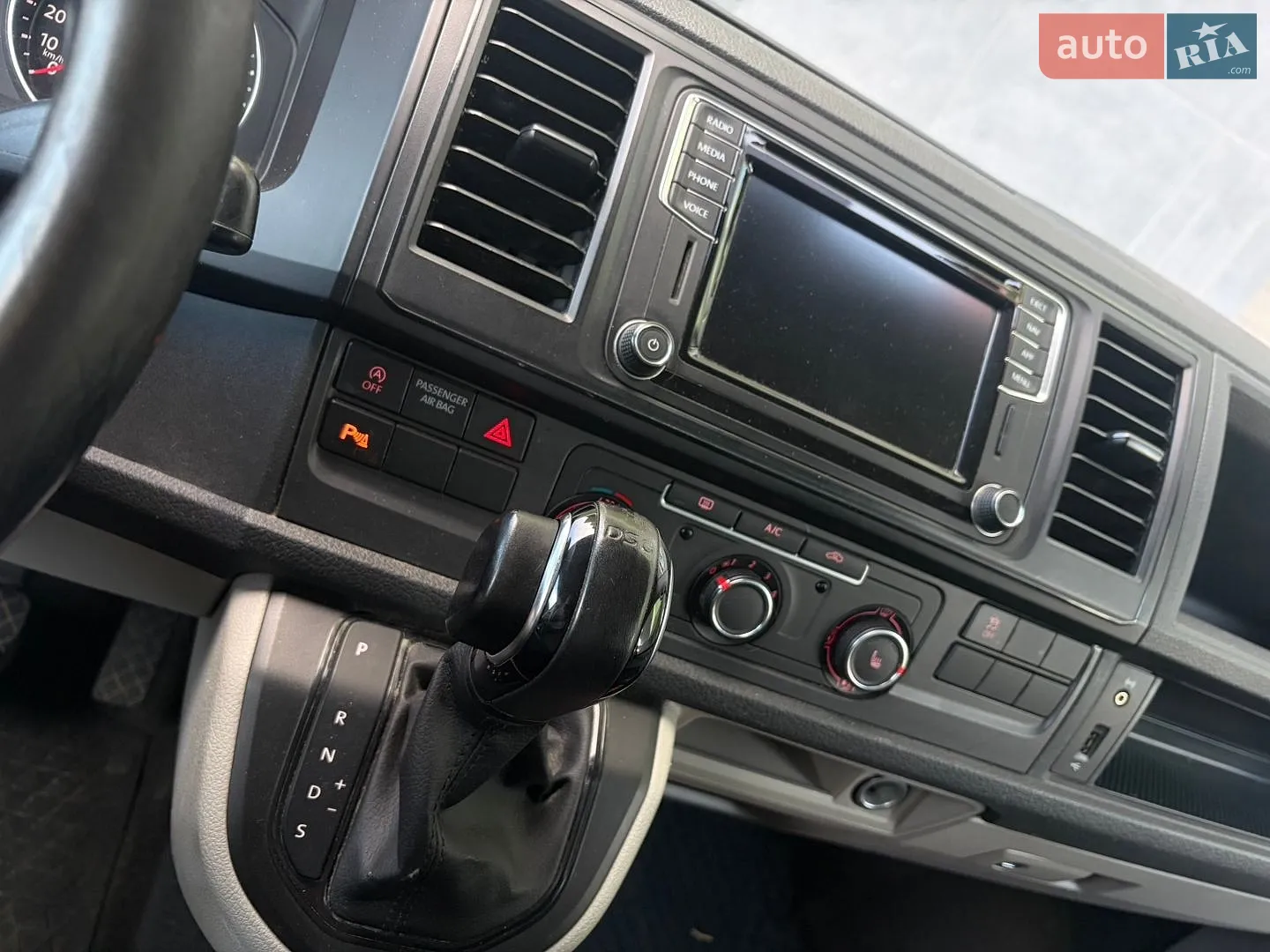 2018 Volkswagen Transporter - мініатюра 25