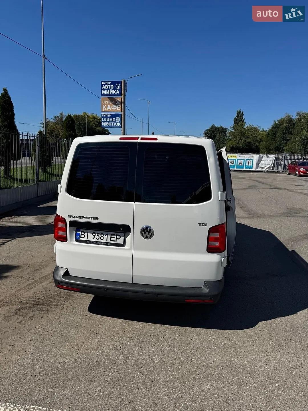 2017 Volkswagen Transporter - мініатюра 3