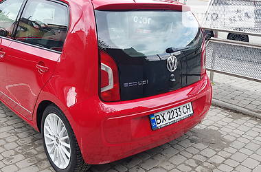 Хетчбек Volkswagen Up 2013 в Львові