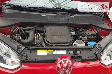 Хетчбек Volkswagen Up 2013 в Львові