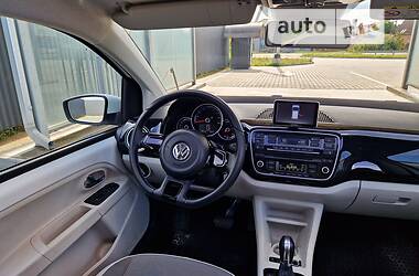 Хэтчбек Volkswagen Up 2014 в Луцке