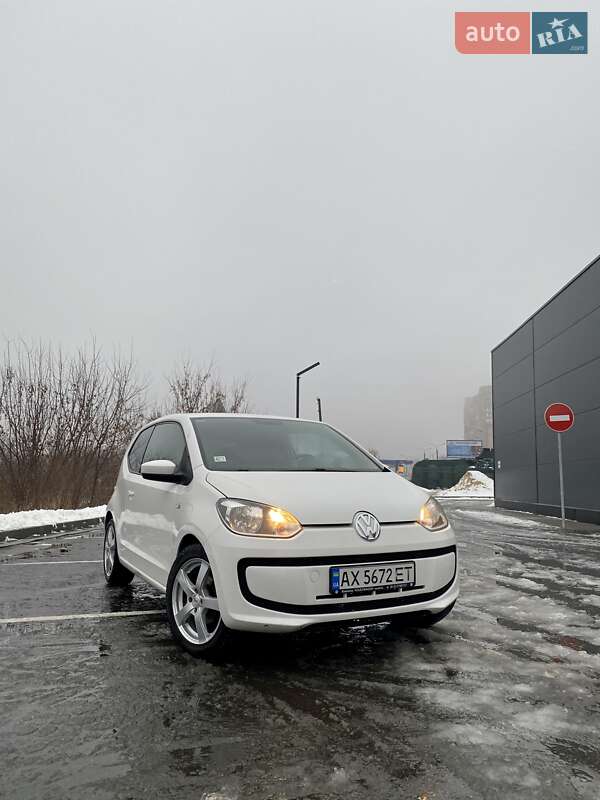 Хэтчбек Volkswagen Up 2012 в Харькове