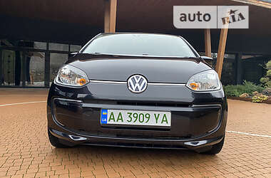 Хэтчбек Volkswagen Up 2014 в Киеве