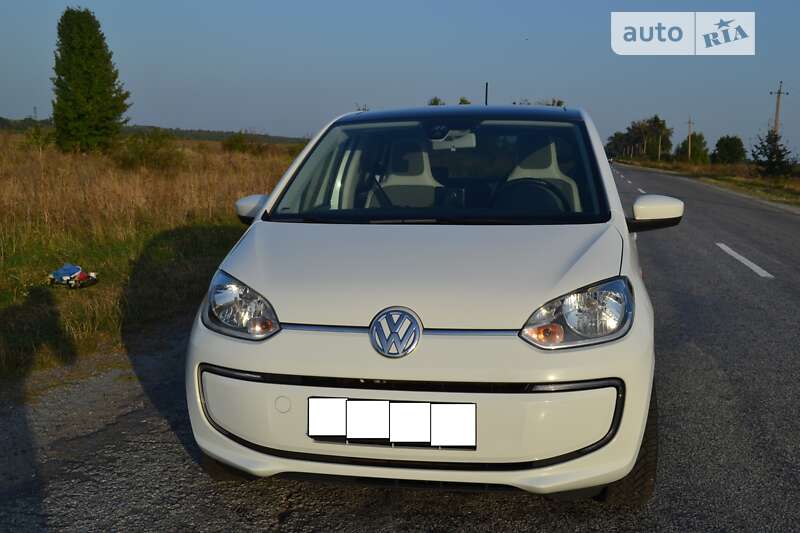 Volkswagen Up 2014