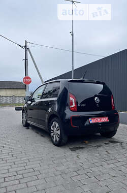Хэтчбек Volkswagen Up 2014 в 