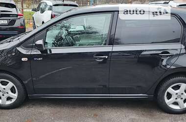 Хэтчбек Volkswagen Up 2014 в 
