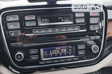Хэтчбек Volkswagen Up 2014 в 