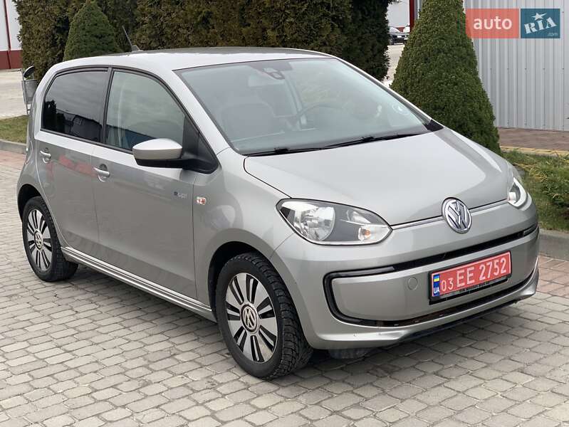 Хетчбек Volkswagen Up 2013 в Городку