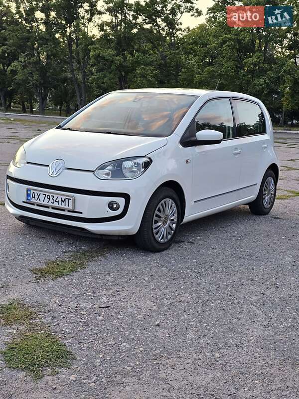 Volkswagen Up 2013