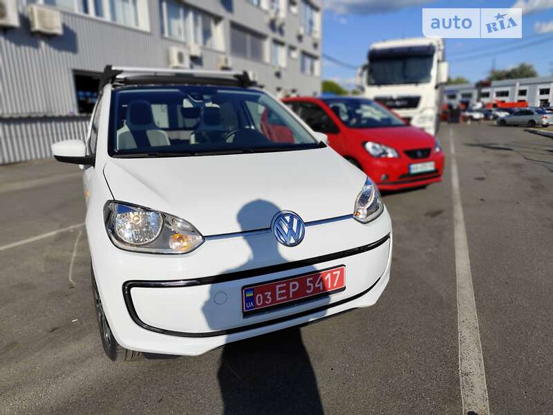 Хэтчбек Volkswagen Up 2014 в Киеве фото 6 Хэтчбек Volkswagen Up 2014 в Киеве