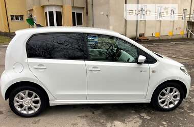 Хэтчбек Volkswagen Up 2014 в Львове