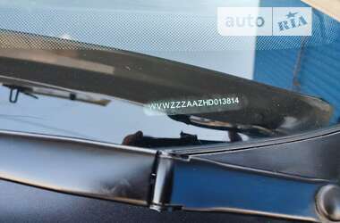 Хетчбек Volkswagen Up 2016 в 