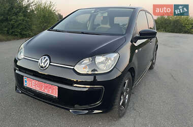 Хетчбек Volkswagen Up 2014 в Ізяславі