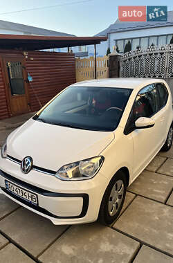 Хэтчбек Volkswagen Up 2016 в Солотвине