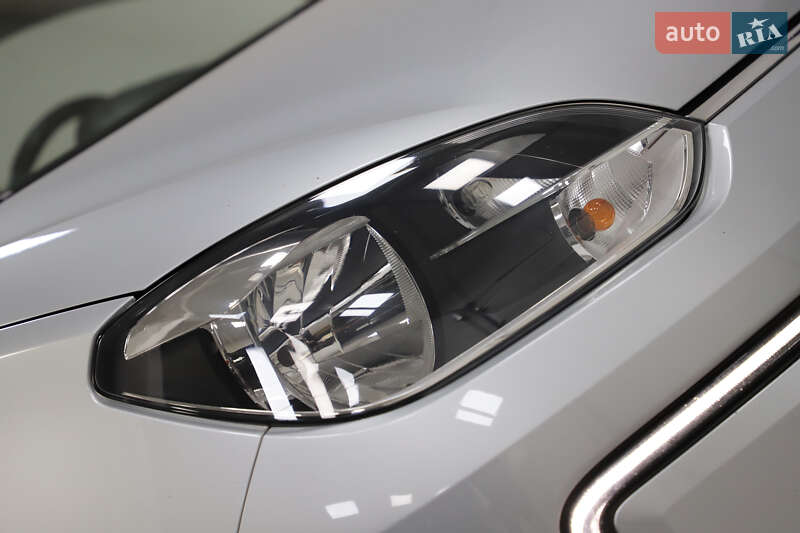 Хэтчбек Volkswagen Up 2014 в Дрогобыче