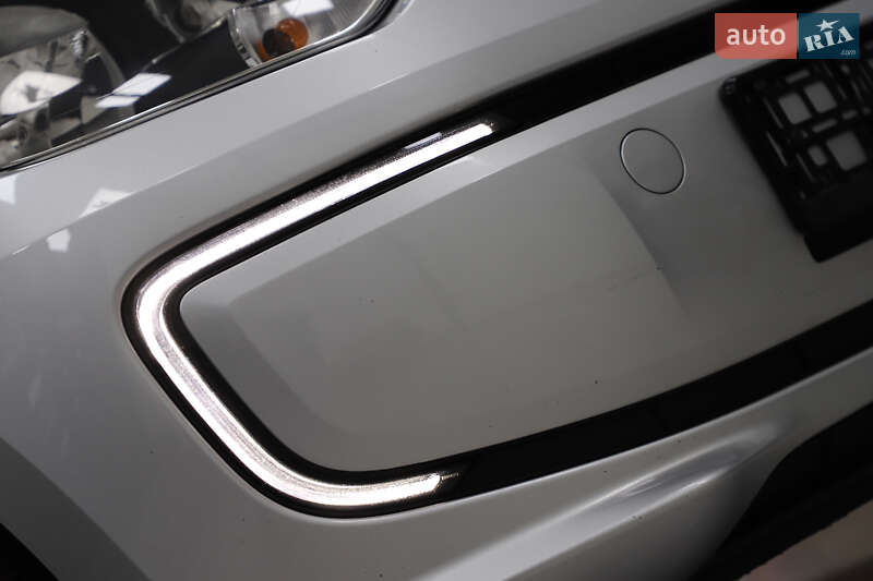Хэтчбек Volkswagen Up 2014 в Дрогобыче