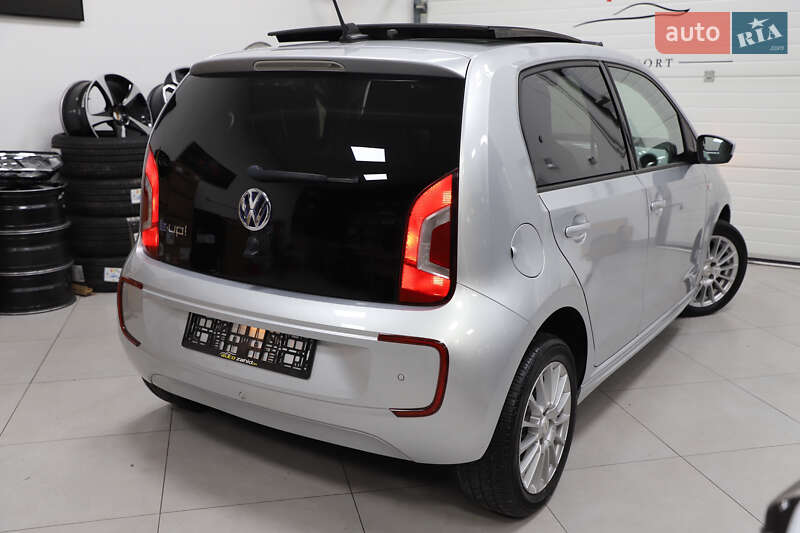 Хэтчбек Volkswagen Up 2014 в Дрогобыче