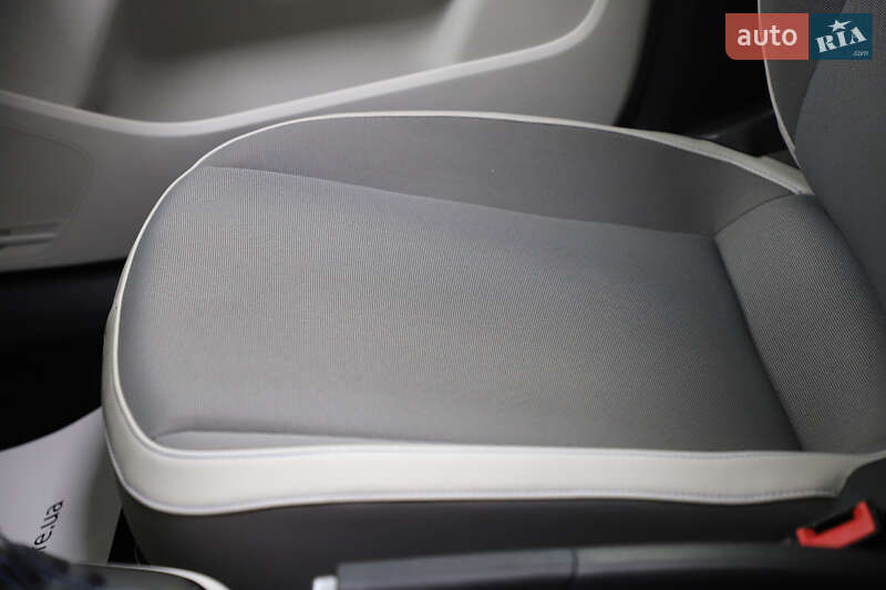 Хэтчбек Volkswagen Up 2014 в Дрогобыче