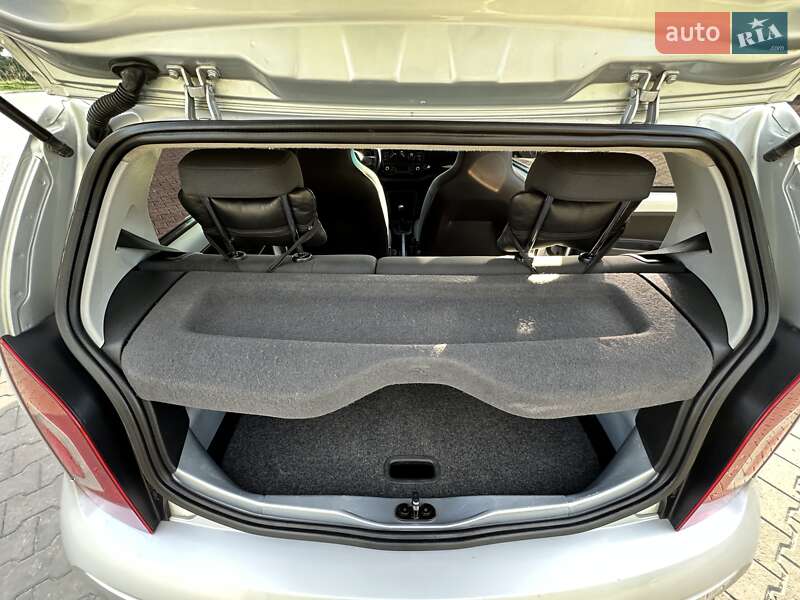 Хэтчбек Volkswagen Up 2014 в Киеве