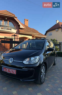 Хетчбек Volkswagen Up 2014 в Ужгороді