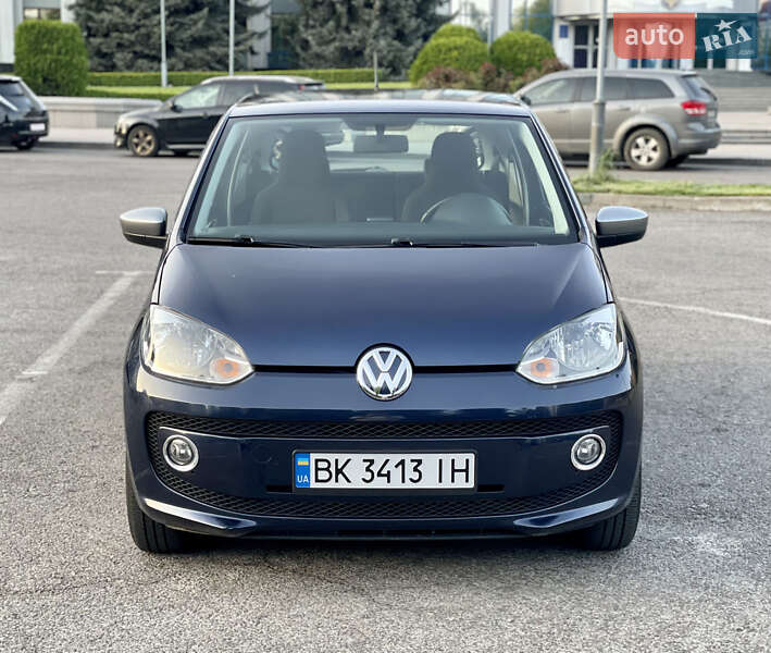 Хетчбек Volkswagen Up 2013 в 