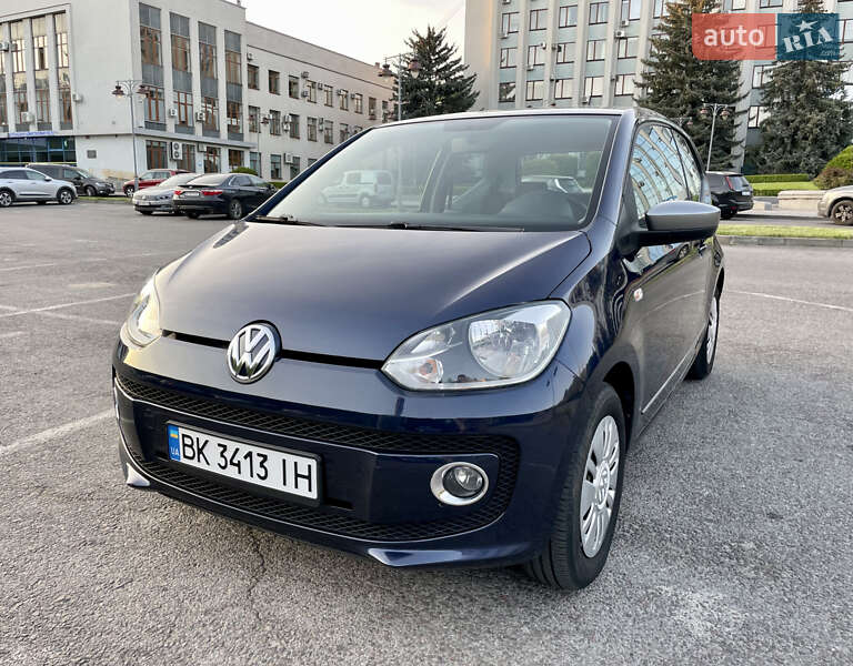 Хетчбек Volkswagen Up 2013 в Рівному