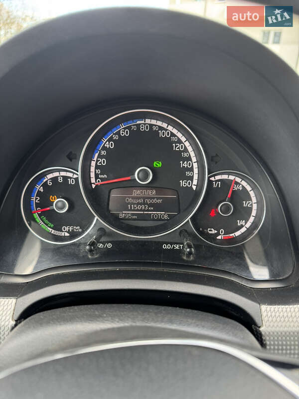 Хэтчбек Volkswagen Up 2017 в Львове