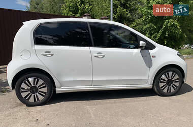 Хетчбек Volkswagen Up 2014 в 