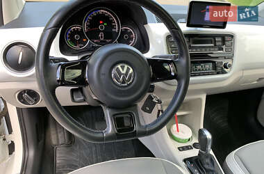 Хетчбек Volkswagen Up 2014 в 