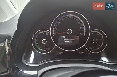 Хэтчбек Volkswagen Up 2014 в 