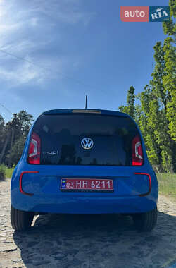 Хэтчбек Volkswagen Up 2014 в 