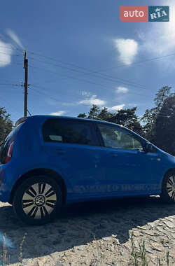 Хэтчбек Volkswagen Up 2014 в 