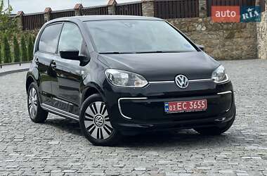Хетчбек Volkswagen Up 2016 в Рівному