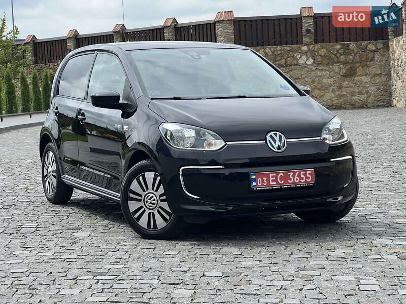 Хэтчбек Volkswagen Up 2016 в Ровно