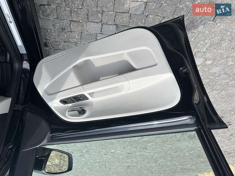 Хэтчбек Volkswagen Up 2016 в Ровно