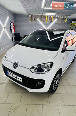 Хэтчбек Volkswagen Up 2012 в Кривом Роге