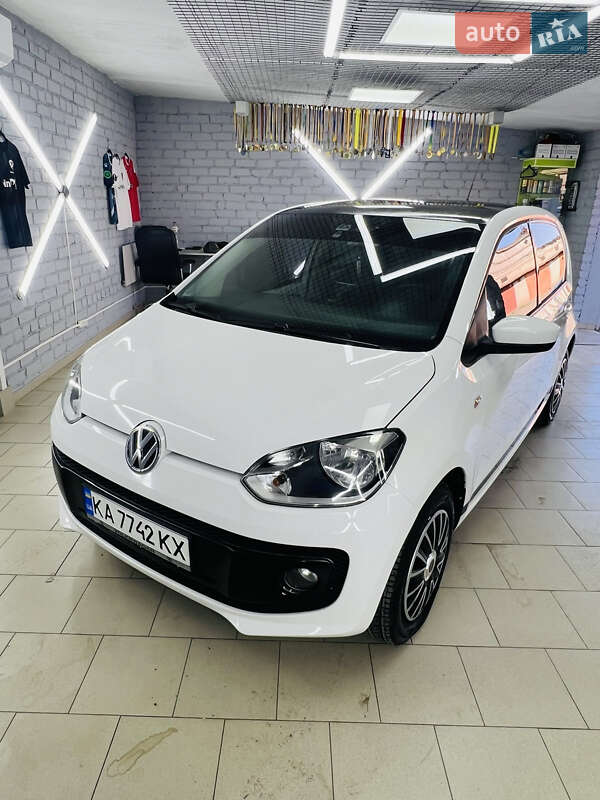 Volkswagen Up 2012