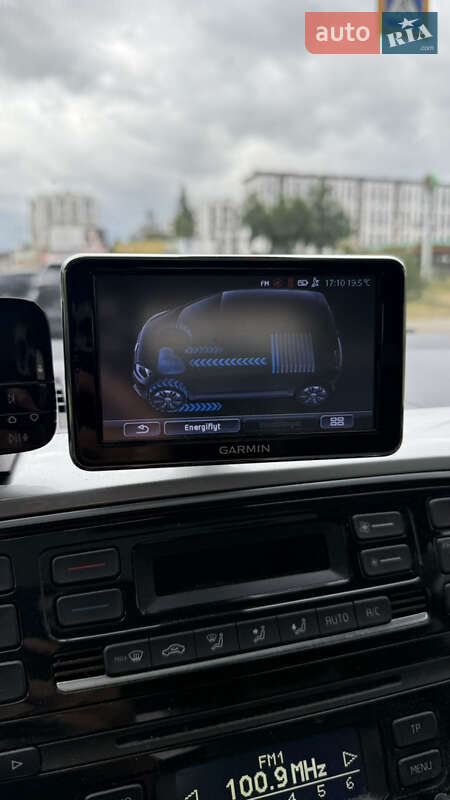 Хэтчбек Volkswagen Up 2013 в Ужгороде