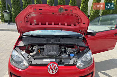 Хэтчбек Volkswagen Up 2011 в 