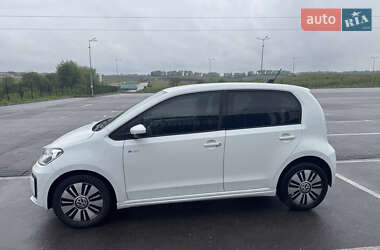 Хетчбек Volkswagen Up 2016 в Рівному