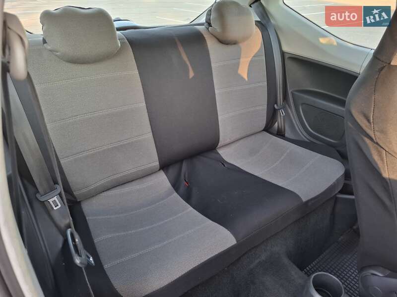 Хэтчбек Volkswagen Up 2013 в Киеве фото 8 Хэтчбек Volkswagen Up 2013 в Киеве