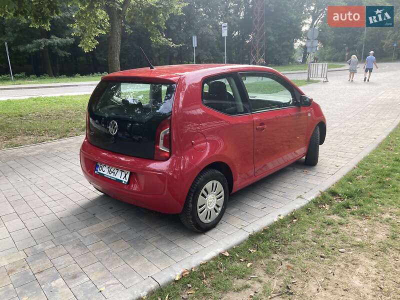 Хэтчбек Volkswagen Up 2013 в Львове