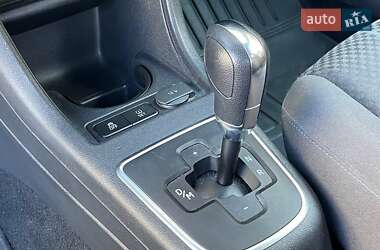 Хетчбек Volkswagen Up 2016 в  фото 28 Хетчбек Volkswagen Up 2016 в