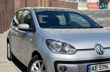 Хетчбек Volkswagen Up 2016 в  фото 2 Хетчбек Volkswagen Up 2016 в