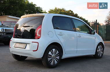 Хэтчбек Volkswagen Up 2013 в 