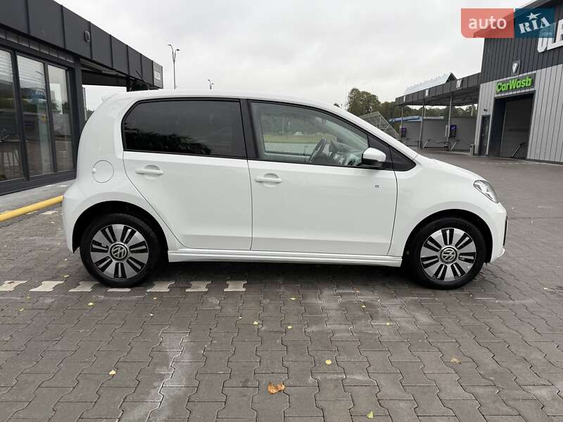 Хэтчбек Volkswagen Up 2017 в Владимире