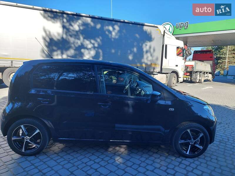Хэтчбек Volkswagen Up 2014 в Бродах фото 3 Хэтчбек Volkswagen Up 2014 в Бродах