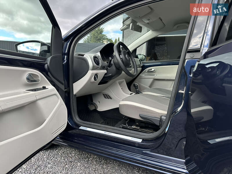 Хэтчбек Volkswagen Up 2014 в Тернополе фото 7 Хэтчбек Volkswagen Up 2014 в Тернополе