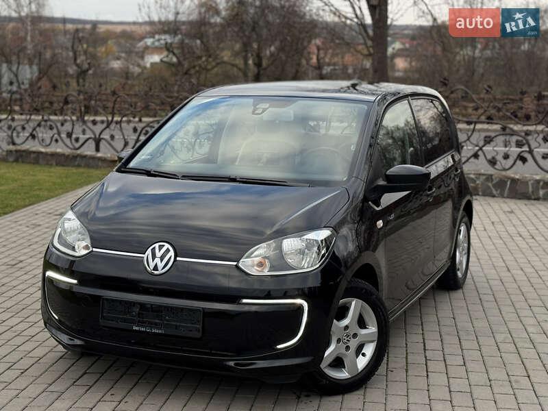 Хэтчбек Volkswagen Up 2015 в Дрогобыче